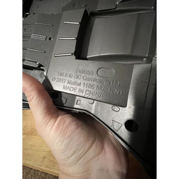 Justice League Batman Mega Cannon Batmobile Vehicle - Picture 12 of 12